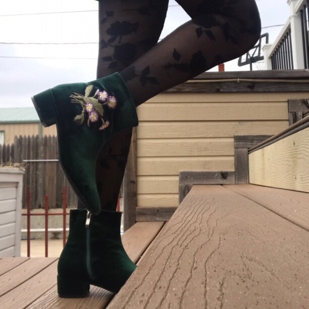 velvet green booties